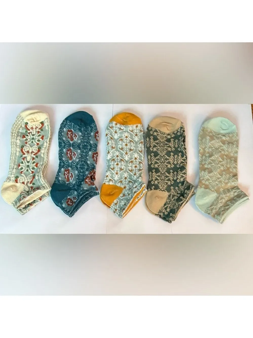 5 Pairs of Ankle Socks Fits shoe size 5 to 9 NEW